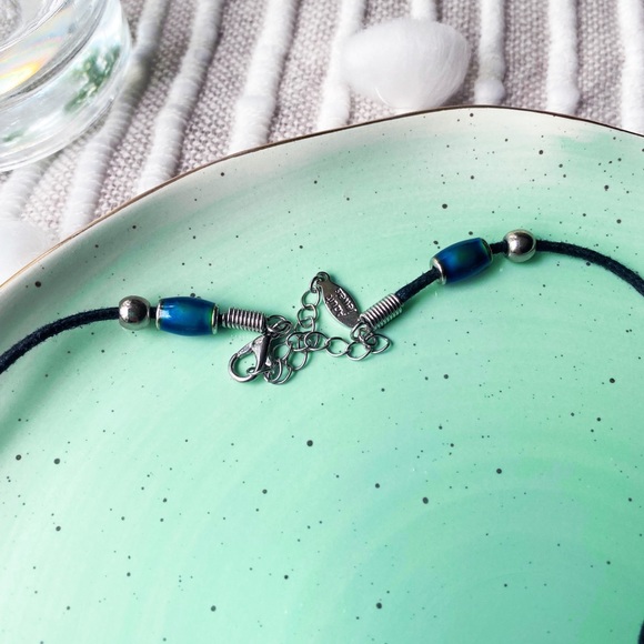 Dainty Rope Butterfly Mood Necklace - Picture 5 of 6